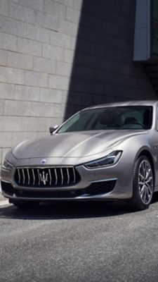 Maserati-MY19-Ghibli-GranLusso-182550M-vertical