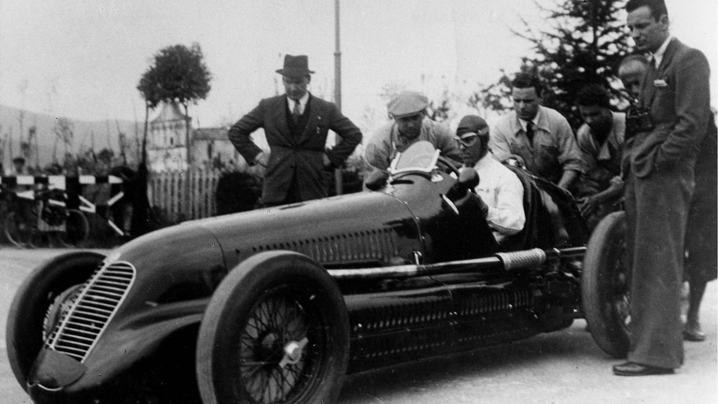 Geschichte von Maserati: Aufnahme eines historischen Rennwagens