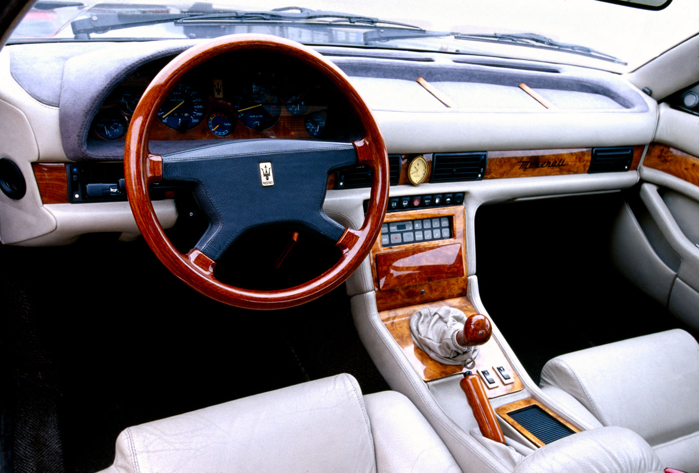 1989 Maserati Karif - Biturbo - interior of the classic car model