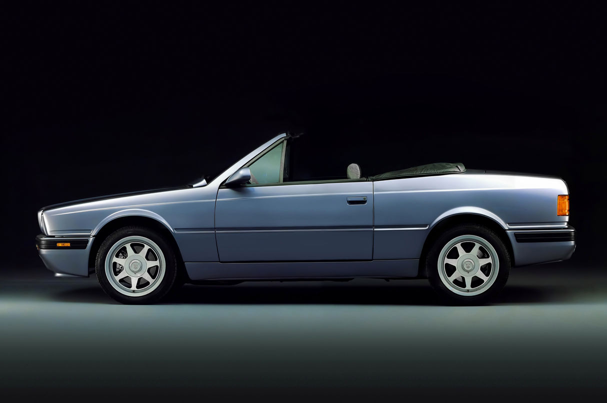 Maserati Classic - Biturbo Spyder Cabriolet - carrosserie grise - vue profil