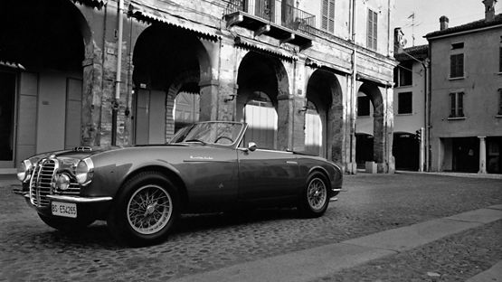 Klassische Autos: 2000 Gran Turismo | Maserati AT