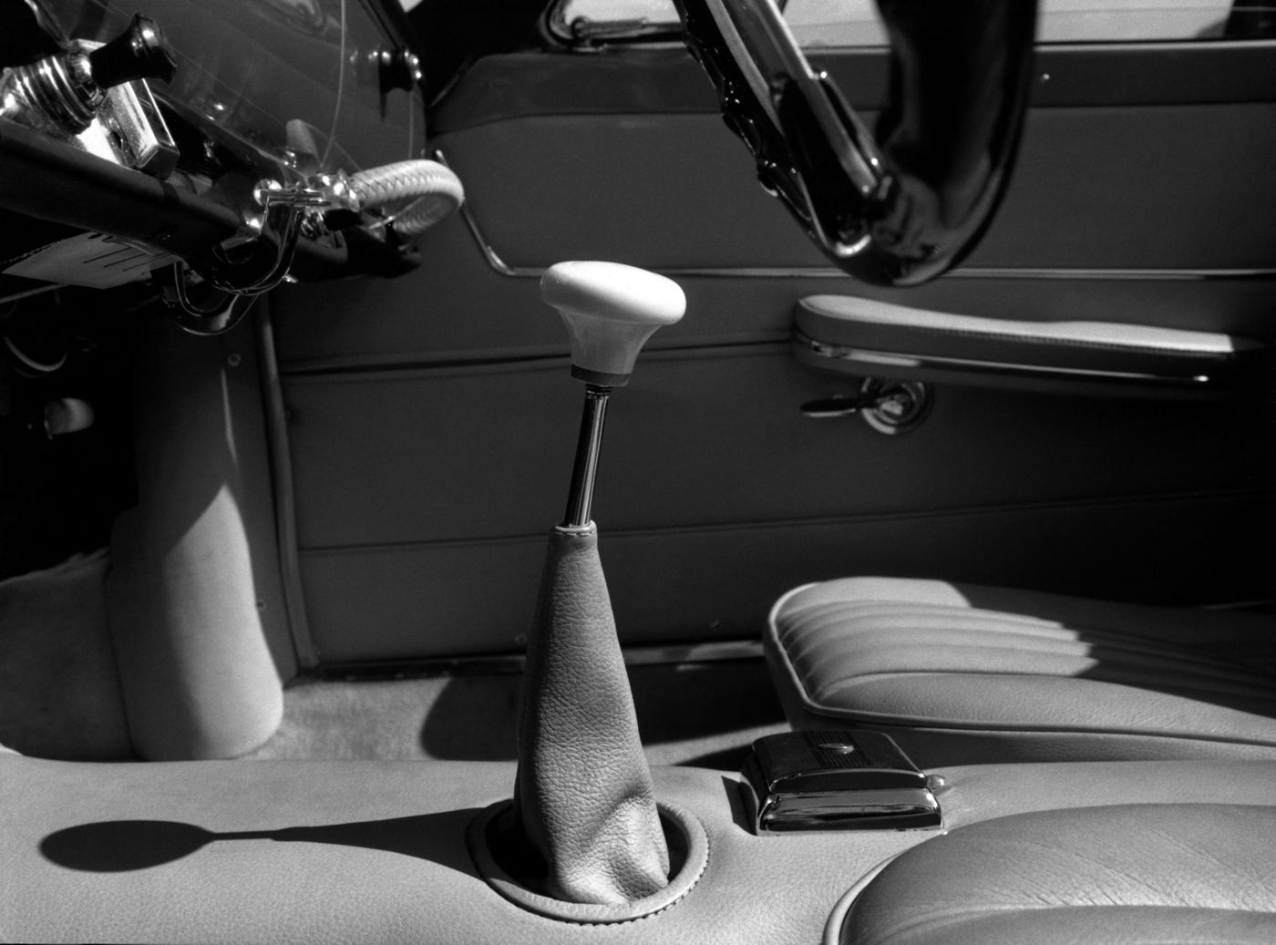 1958 Maserati 3500GT Spyder - interior of the classic open-top GranTurismo