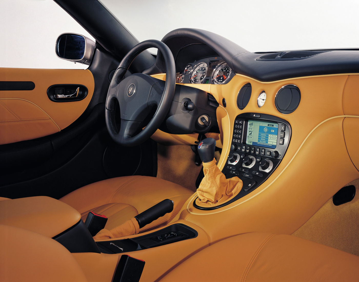 2002 Maserati GranTurismo Coupe - interior details view