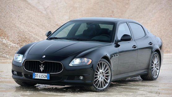 Klassische Autos: Quattroporte V (Modellpflege) | Maserati AT