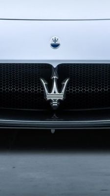 this_is_maserati_mobile