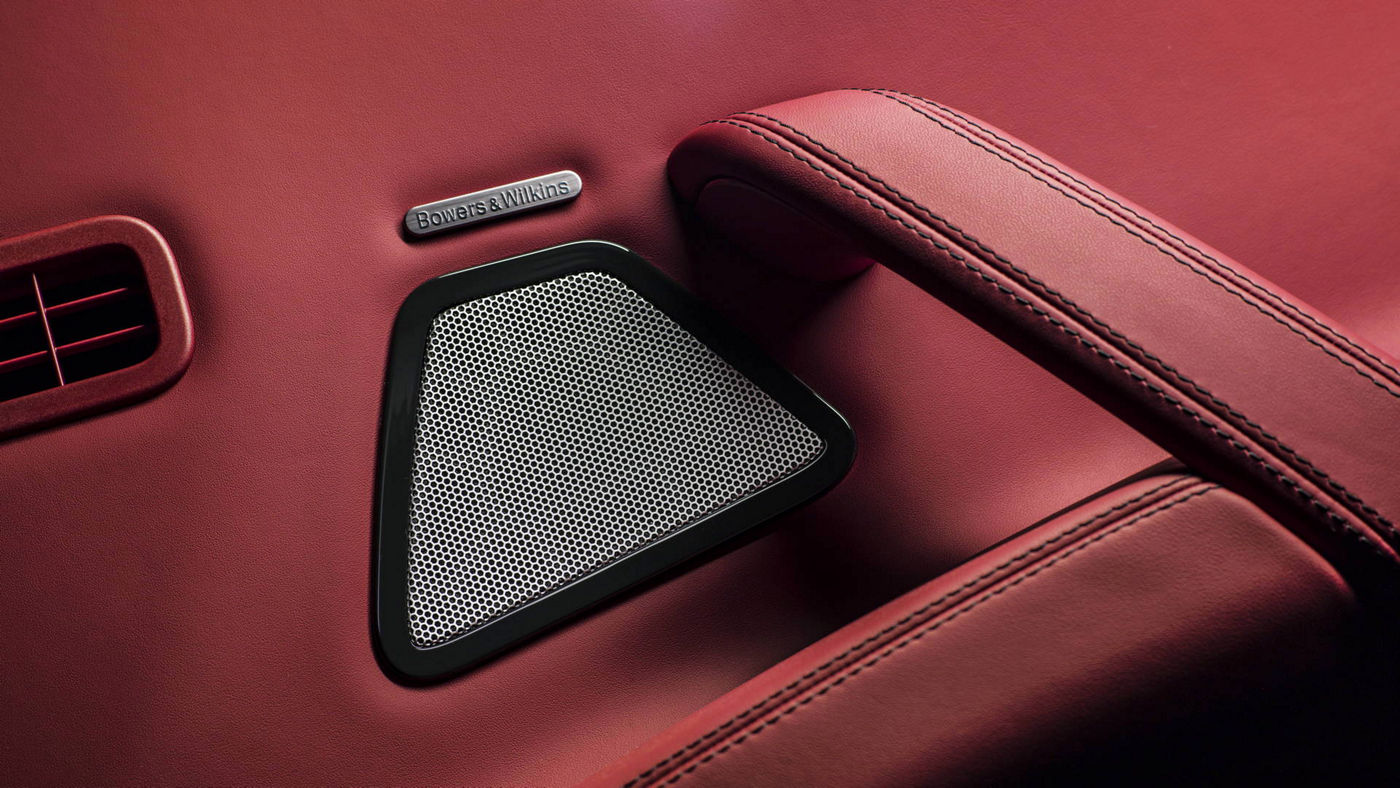 Maserati Quattroporte GranSport interior: Bowers & Wilkins Surround Sound system detail