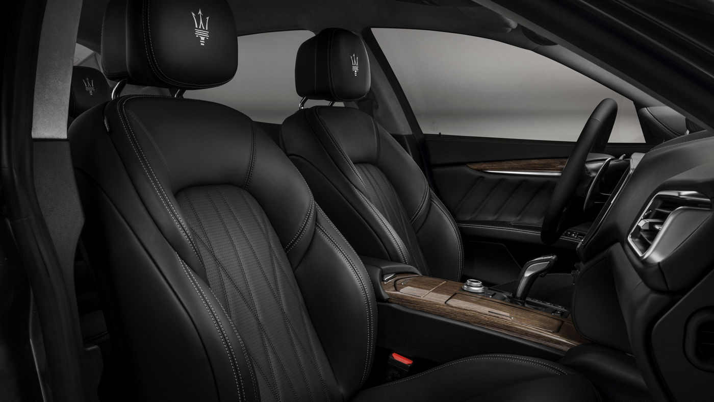 Maserati Ghibli GranLusso interiors, front seats