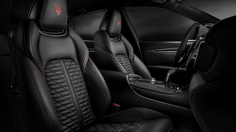 Maserati Levante GranSport interiors, front seats