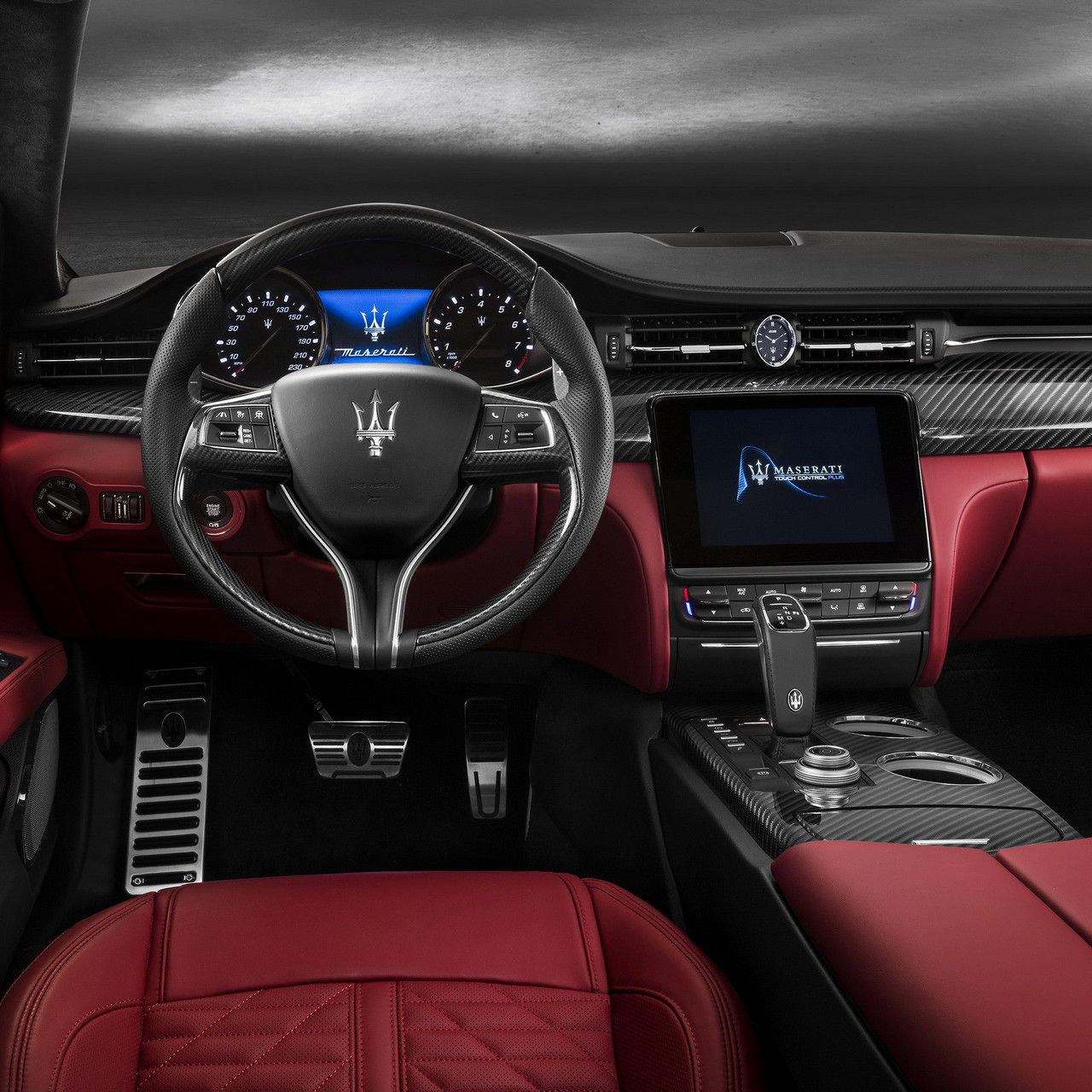 Maserati Quattroporte - Design volant et intérieurs - Rosso