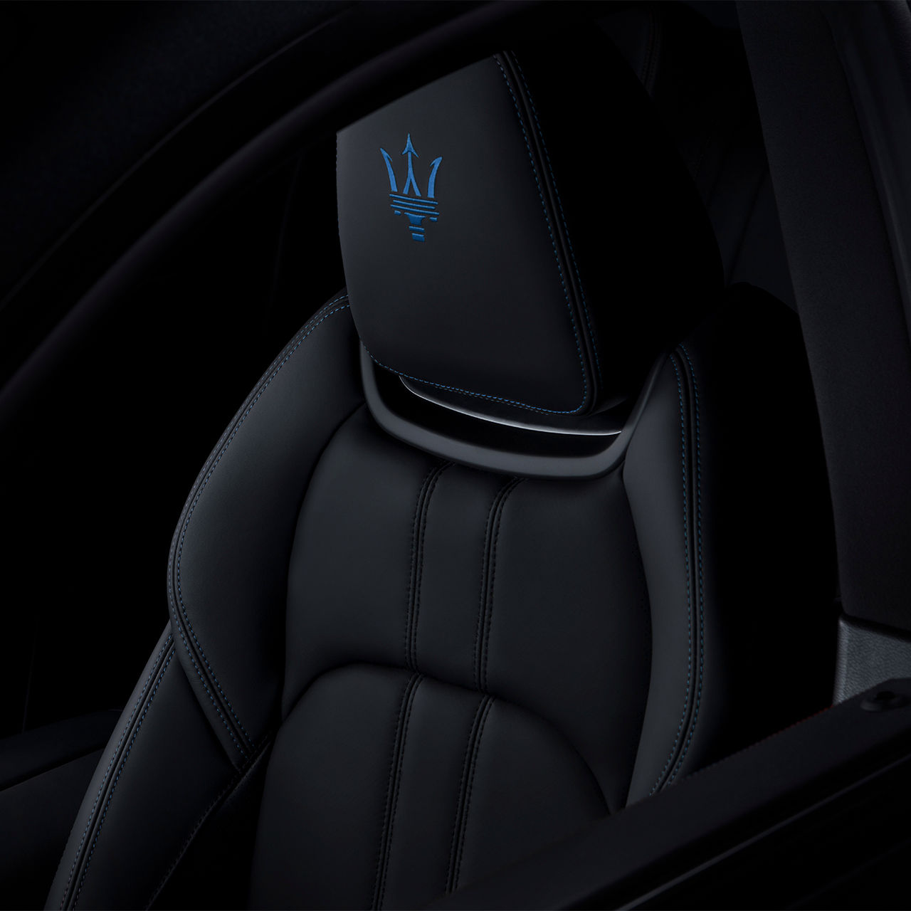 Detail of the headrest of the Levante Hybrid Launch Edition
