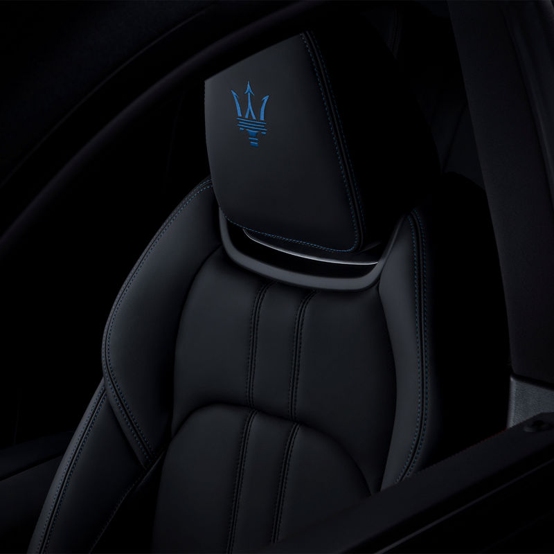 Detail of the headrest of the Levante Hybrid Launch Edition