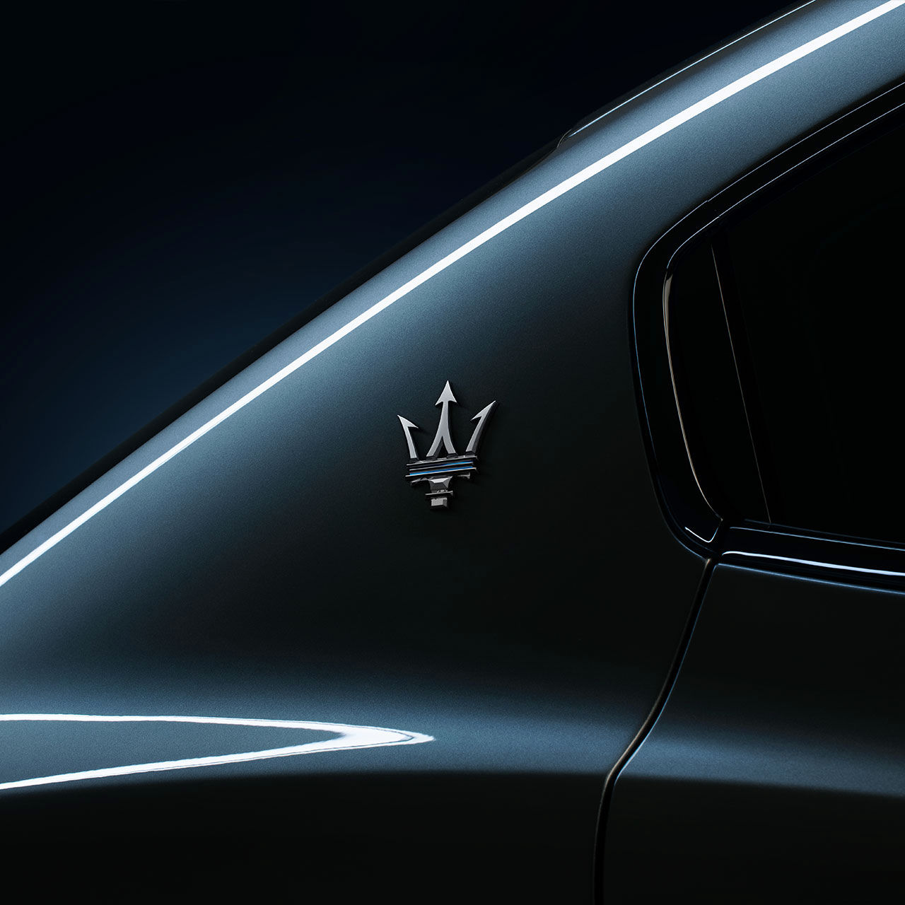 Maserati logo on Ghibli hybrid
