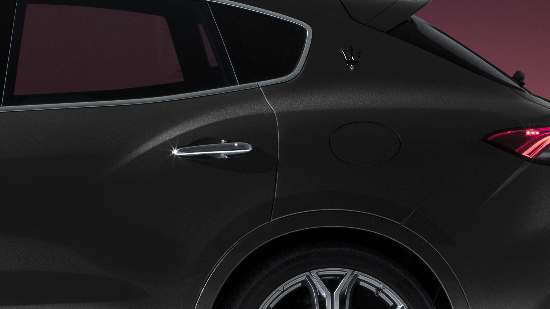 Closeup of door of Levante SUV