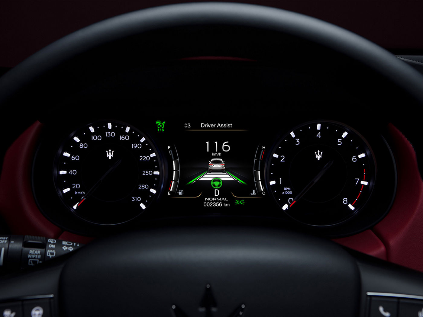 Wyświetlacz  we wnętrzu (interior) SUV-a Maserati Levante