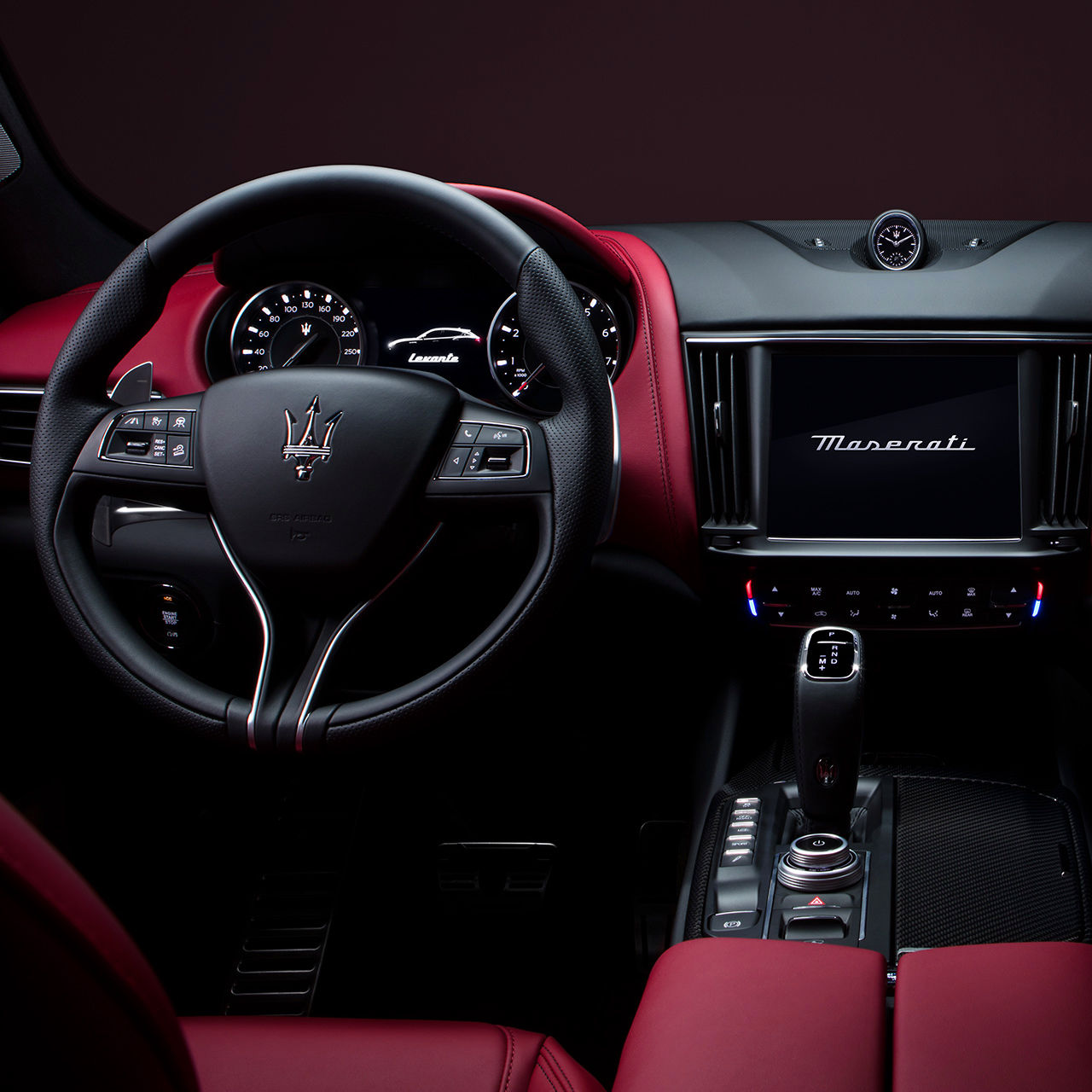 Interior del SUV Maserati Levante