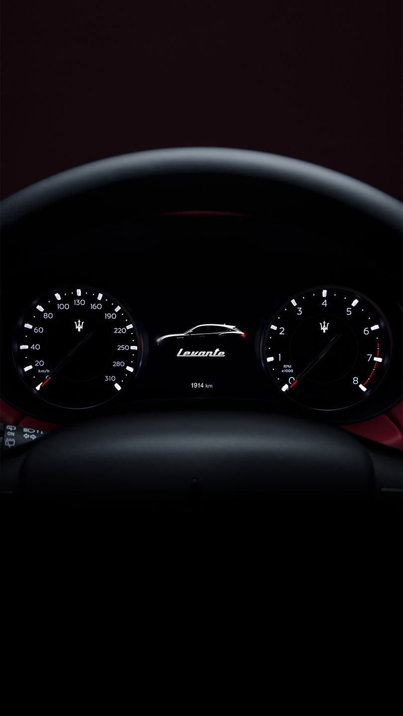 Maserati Levante - Tachometer
