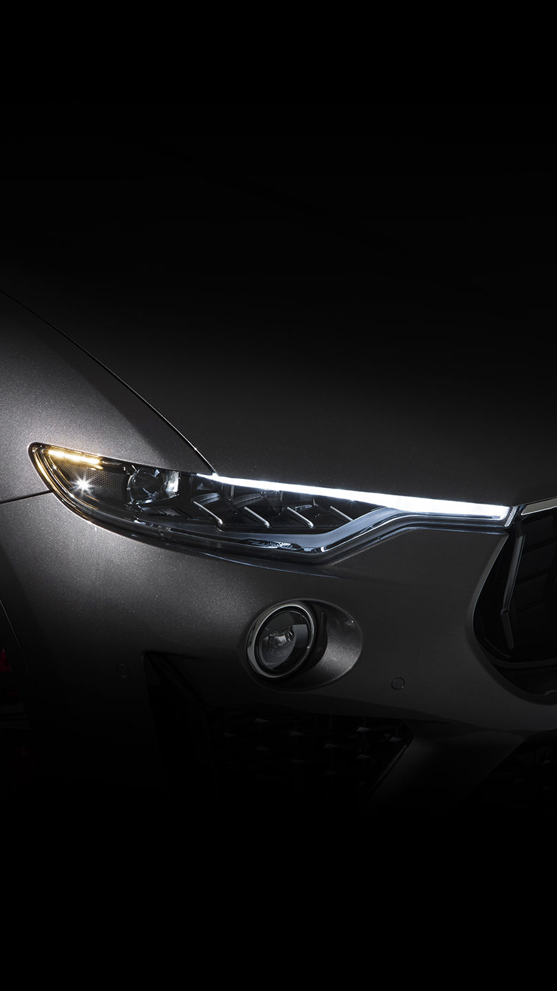 Levante_front_headlight