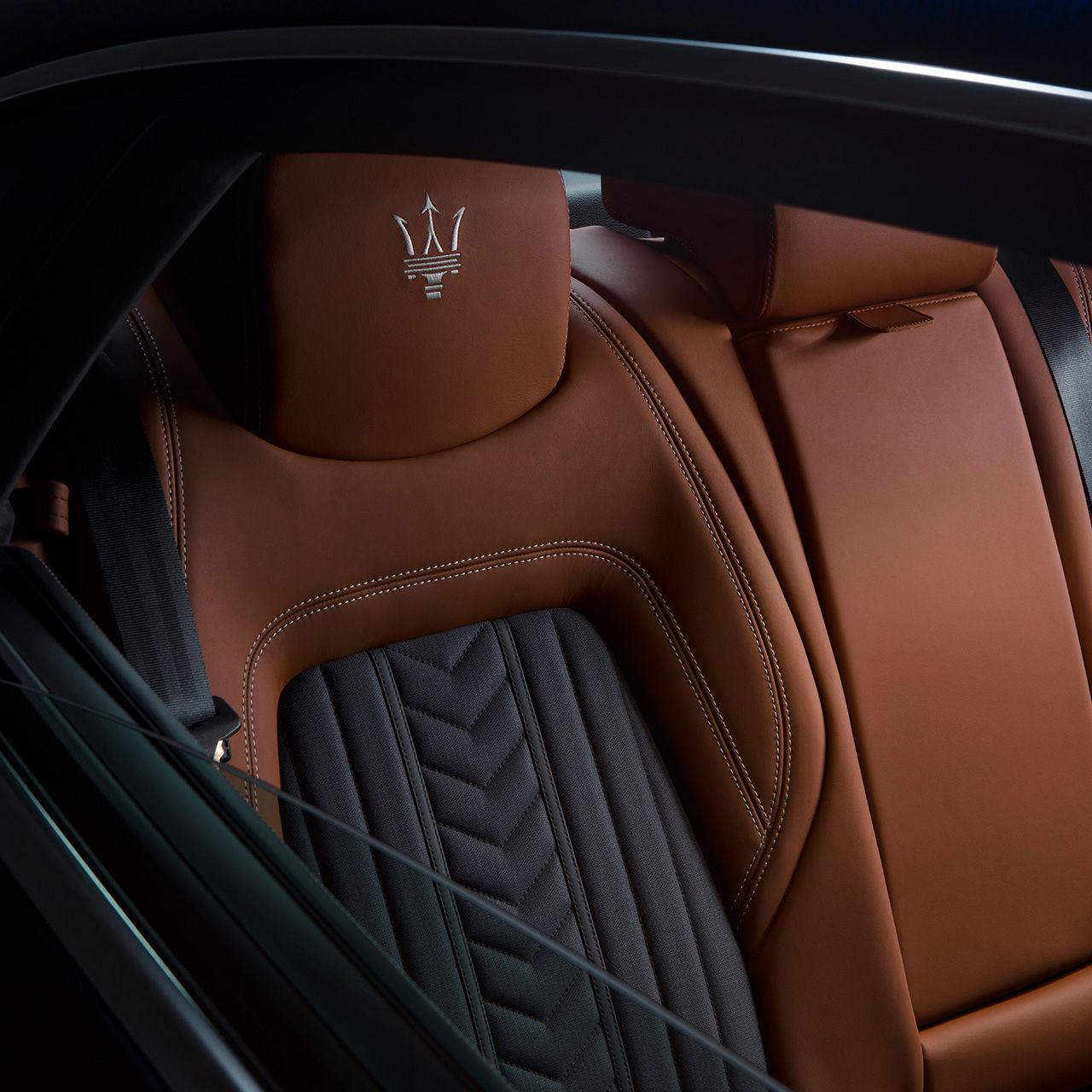 Asientos de atrás del sedán Maserati Quattroporte