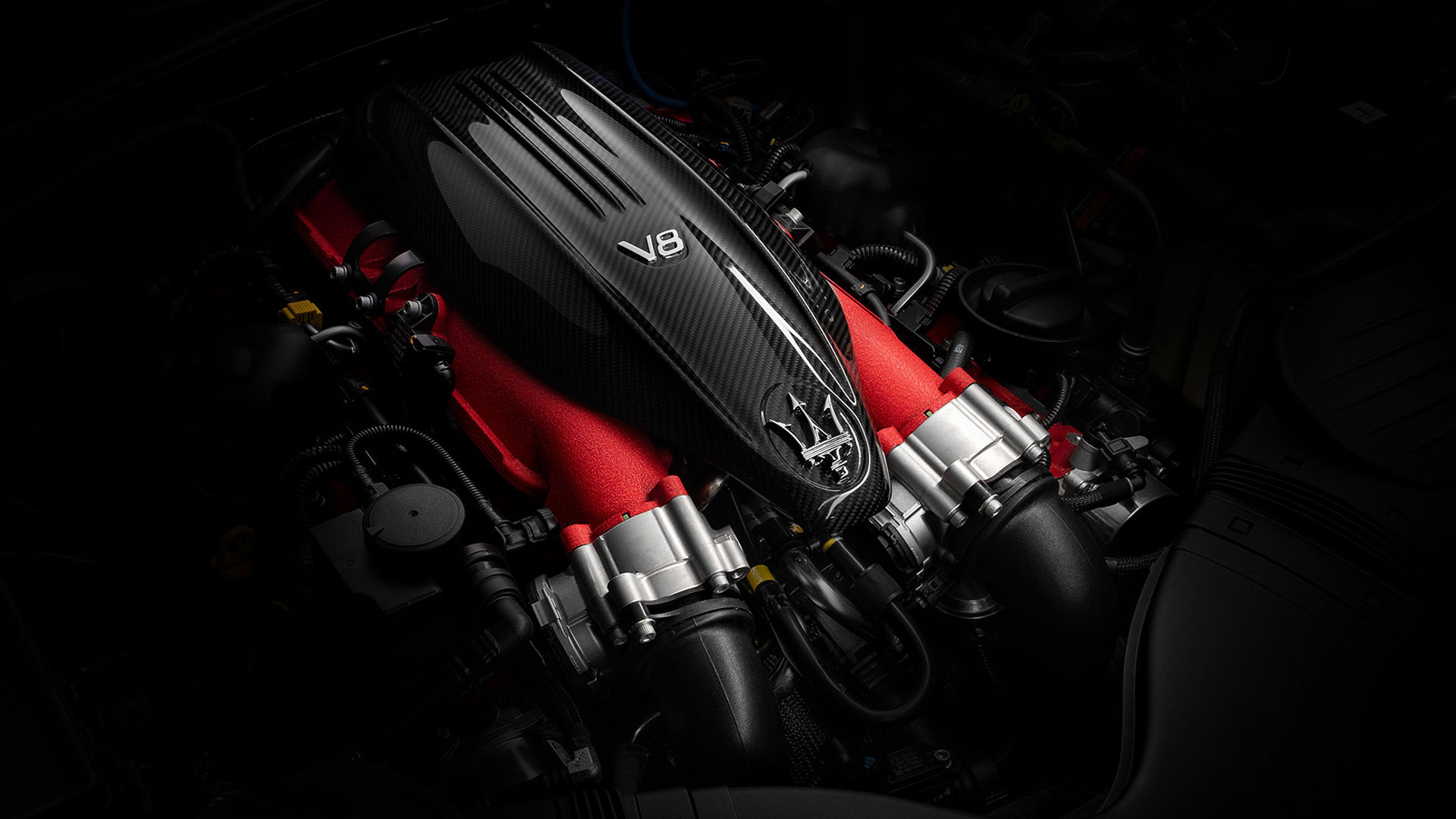 V8 engine 