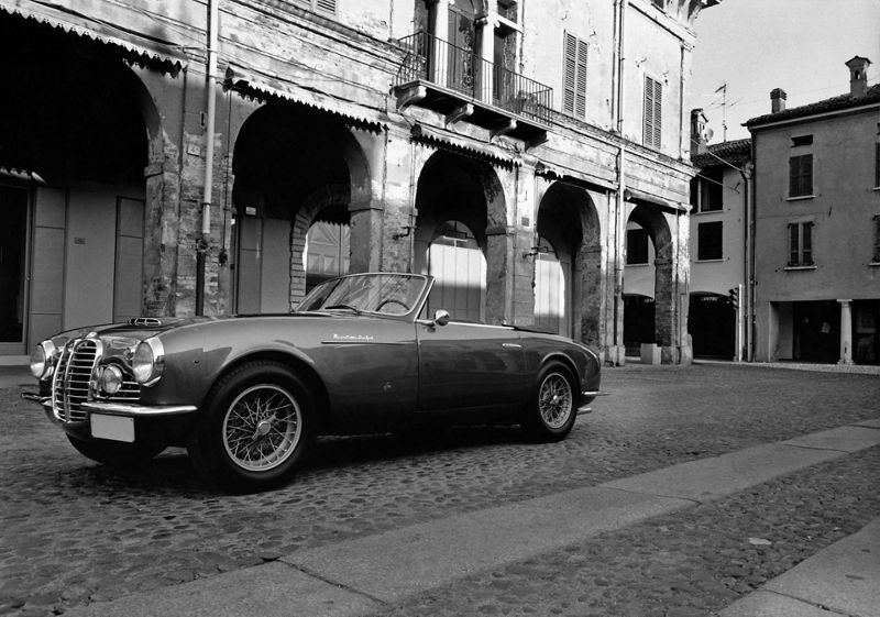 Black and white picture of Maserati A6G 