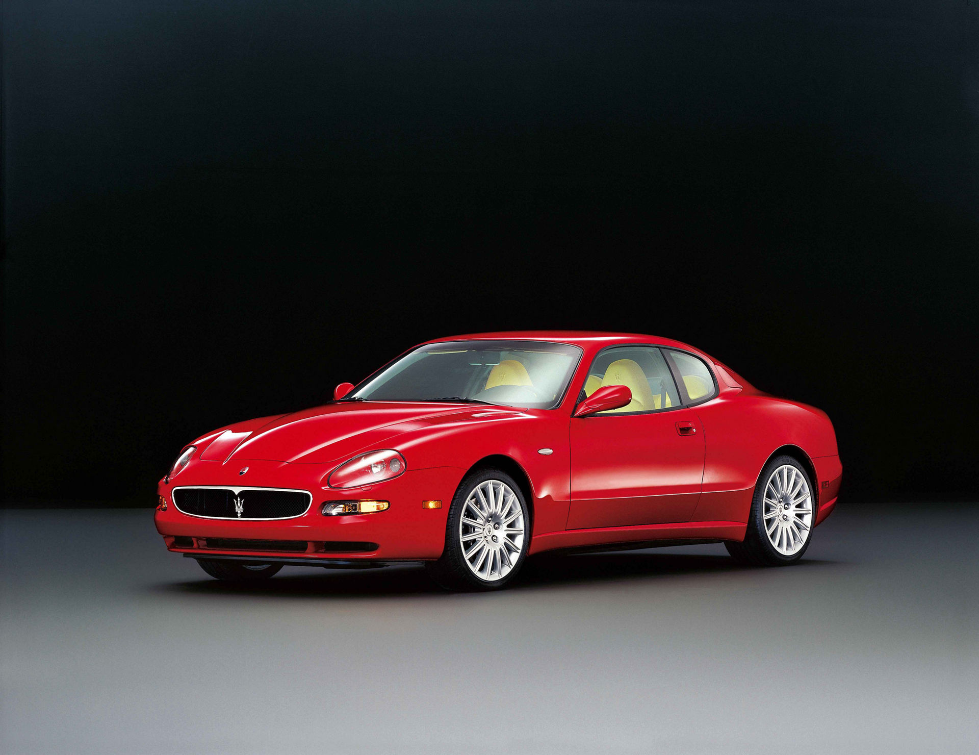 "V 64094" фото Maserati GranTurismo. ОАЭ