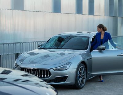 Maserati Unveils Ghibli Ermenegildo Zegna Edition At '15 Paris Auto Show