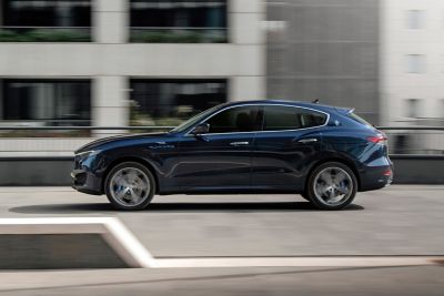 【大放出セール】 マセラティ レヴァンテ：究極のラグジュアリーSUV｜Maserati JP タイツ