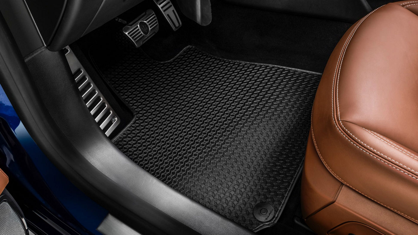 Maserati Ghibli accessories - Sport Pedal Covers and Floor Mat