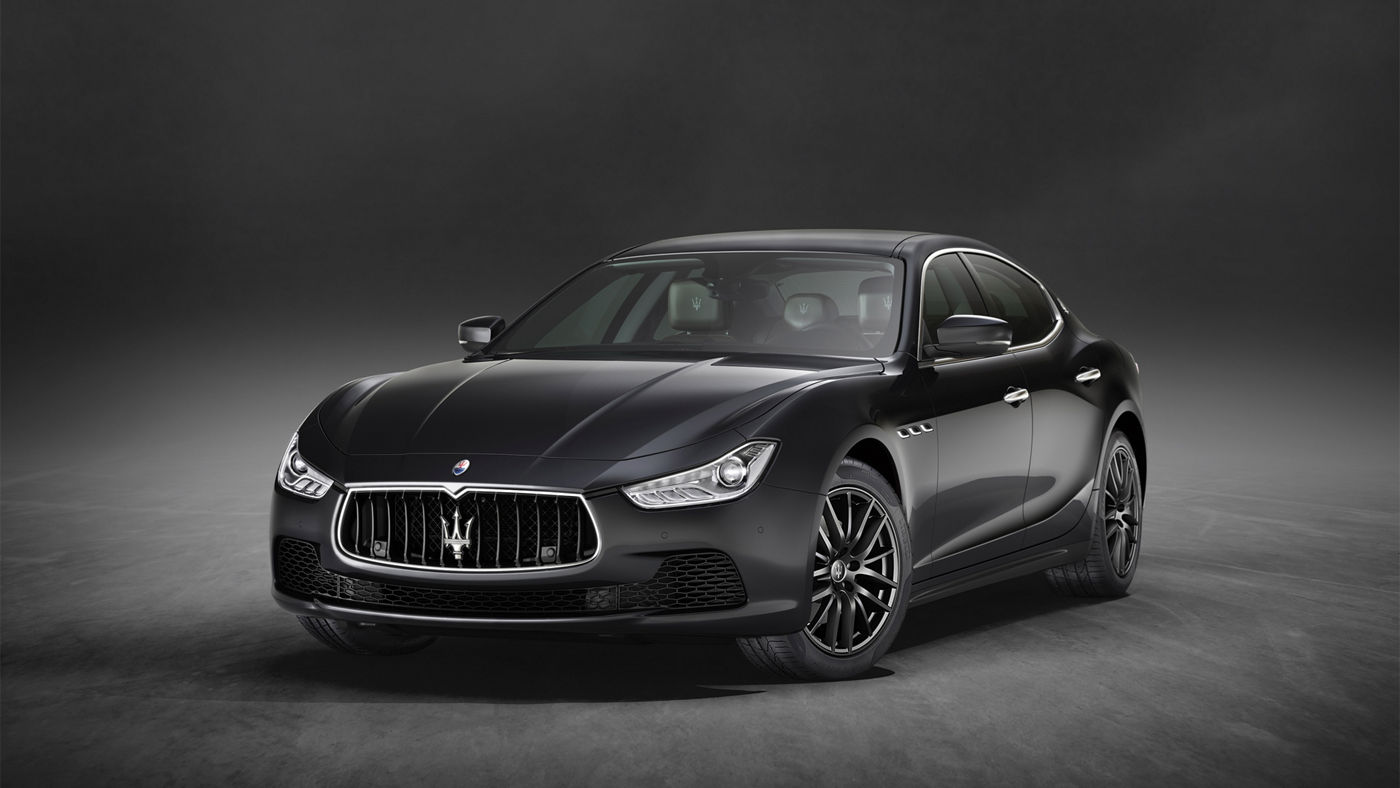 Maserati Ghibli nera