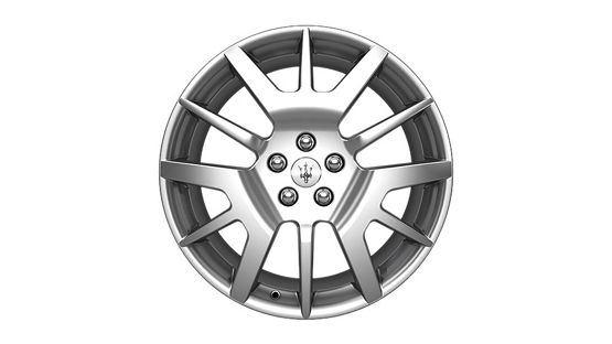 Maserati GranCabrio Reifen: BIRDCAGE DESIGN SILBER Vorderreifen: 8.5J x 20” Hinterreifen: 10.5J x 20”