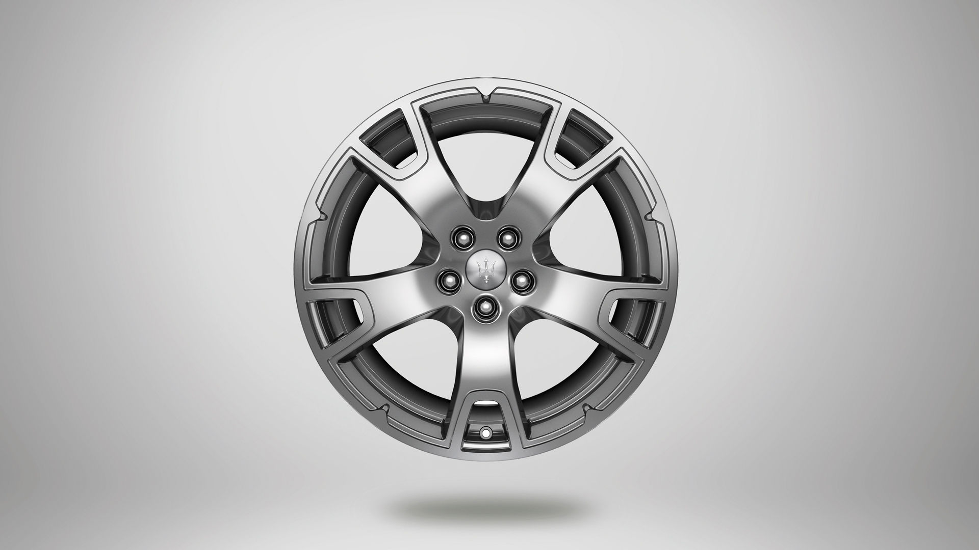 Maserati Levante rims - Nereo, glossy silver rim