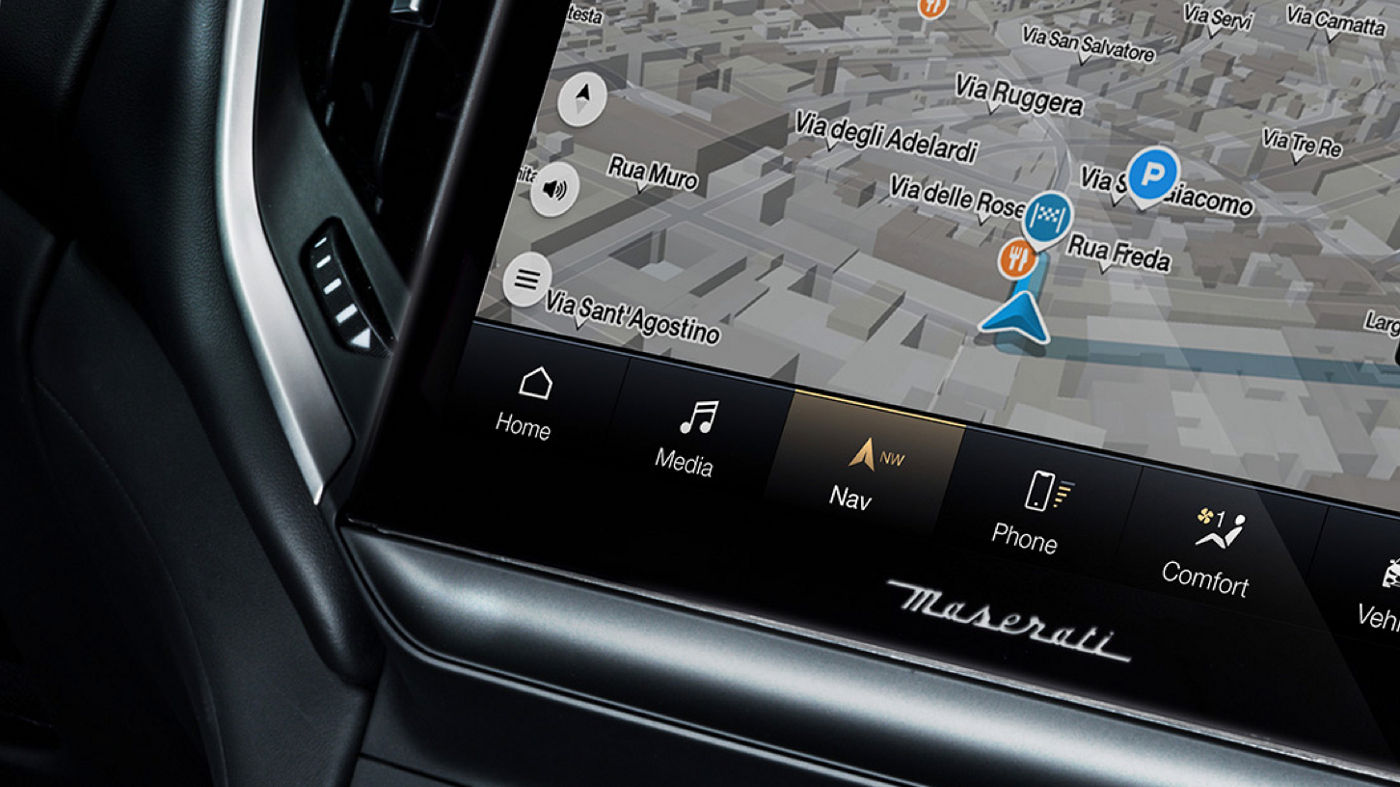 Maserati Navigator Control on Dashboard