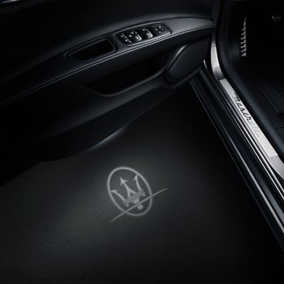 Auto Fußmatten für Maserati Ghibli,Gran Turismo,Levante Geländewagen  Geschlossen
