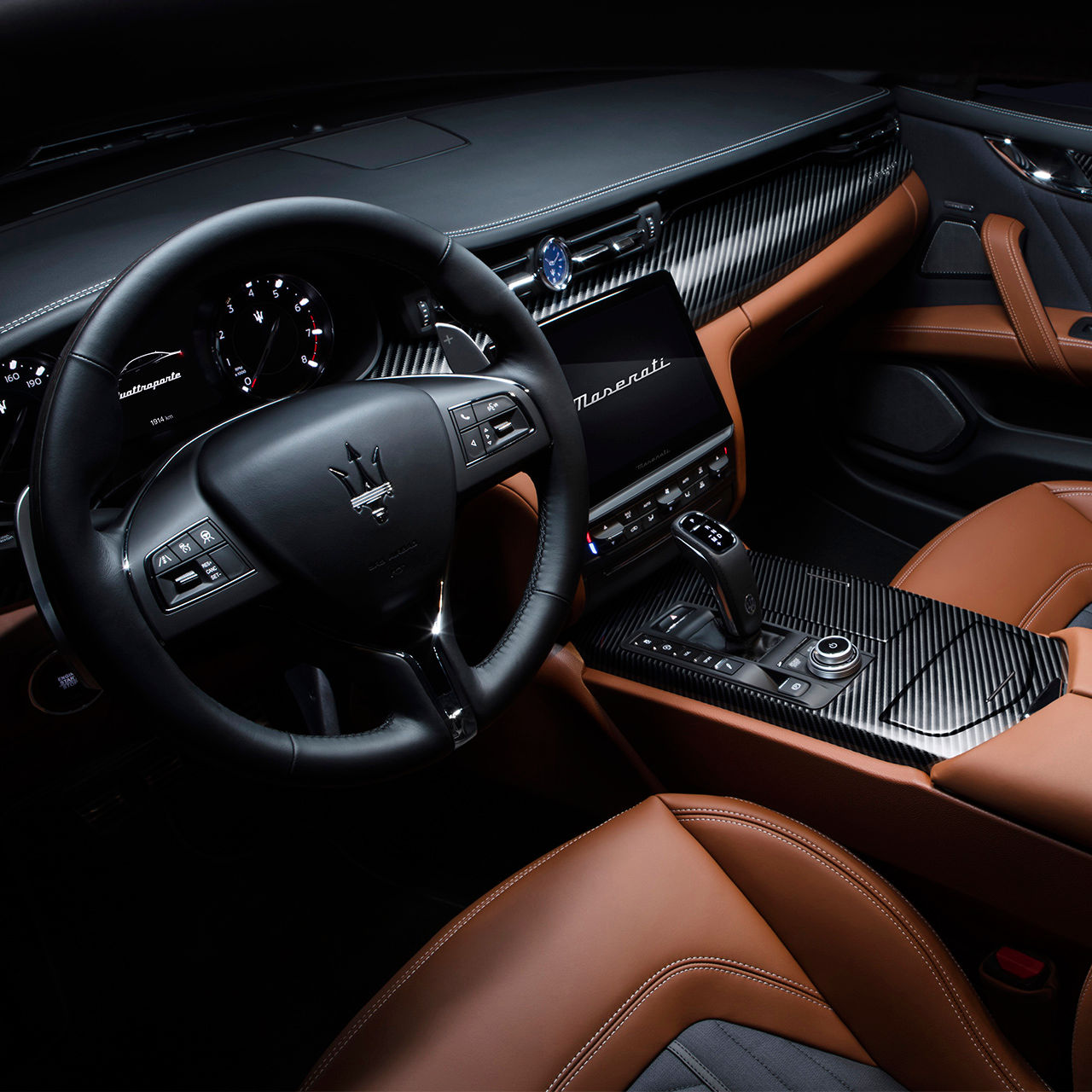 Interni con inserti in carbonio di Maserati Quattroporte