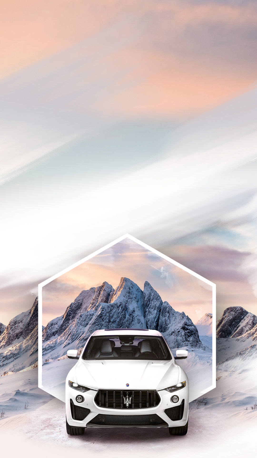 Maserati Levante vor der Kulisse der verschneiten Berge