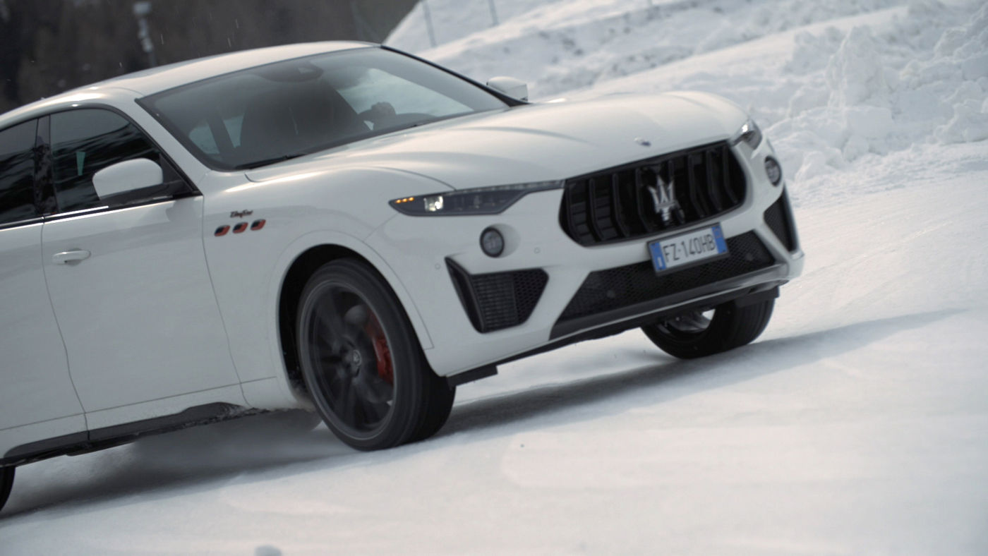 Maserati Levante su neve