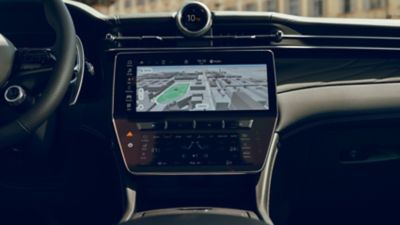 central-dashboard-car-screen-navigation-desktop