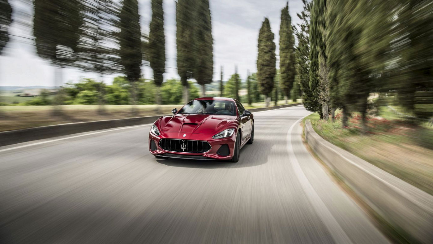 Maserati GranTurismo Sport 2018 -carrosserie rouge- vue latérale - essai routier