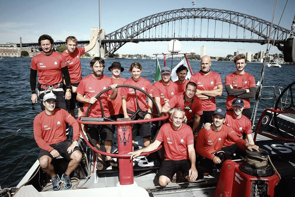 Giovanni Soldini y la tripulación del Maserati Multi70 en Sydney