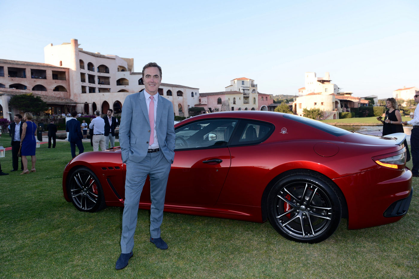 Actor-James-Nesbitt-poses-witha--Maserati-GranTurismo-at-Costa-Smeralda-Invitational-gala-dinner-at-Cala-di-Volpe-Hotel