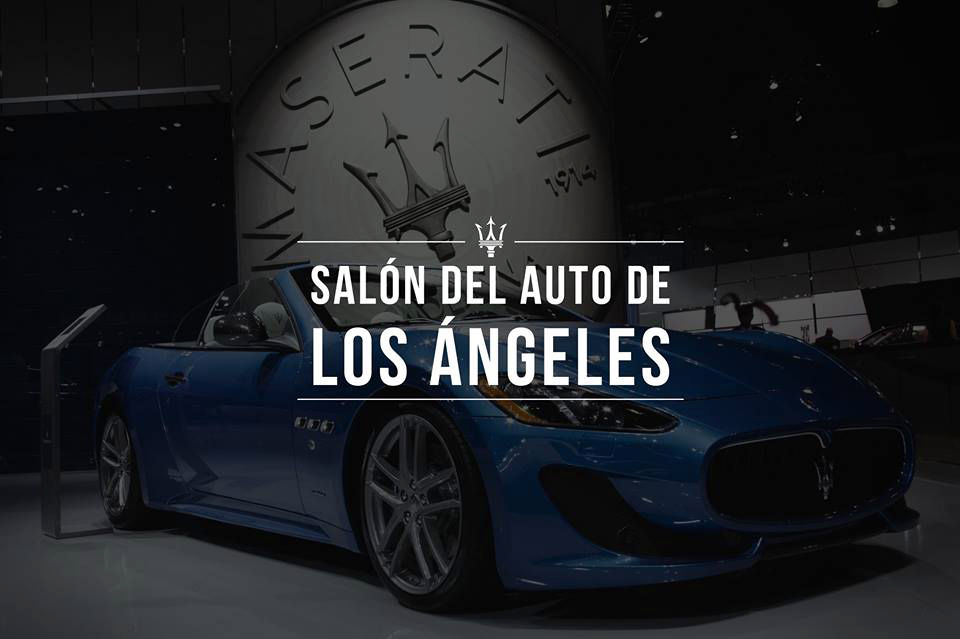 Inscripción "Salón del auto de Los Ángeles" delante de modelo Maserati