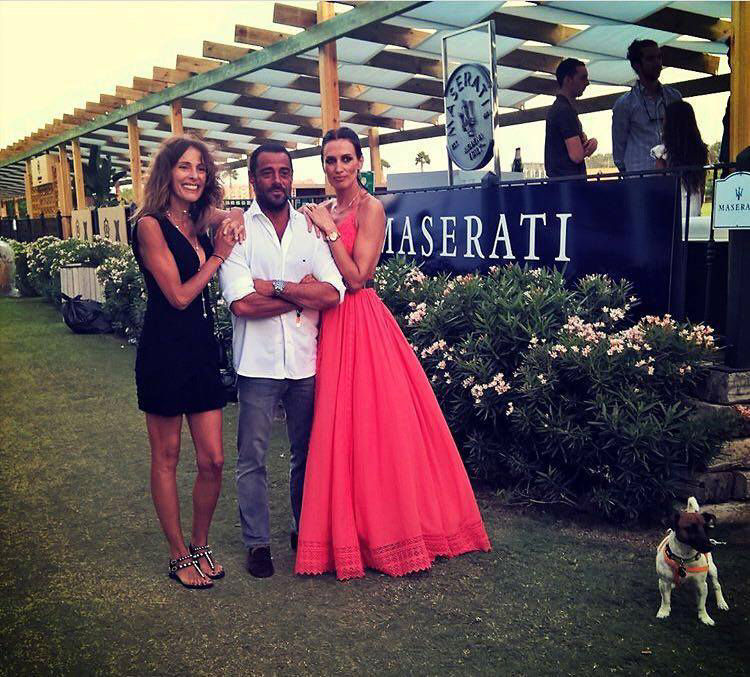 Nieves Álvarez con otros huéspedes para partido de polo patrocinado por Maserati