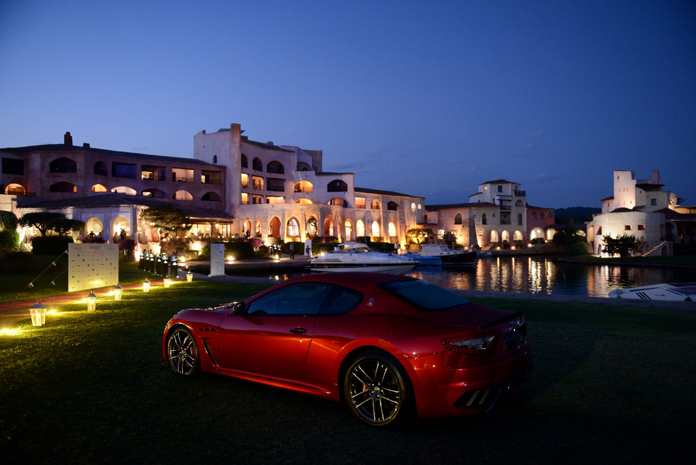 Maserati GranTurismo en Hotel Cala di Volpe