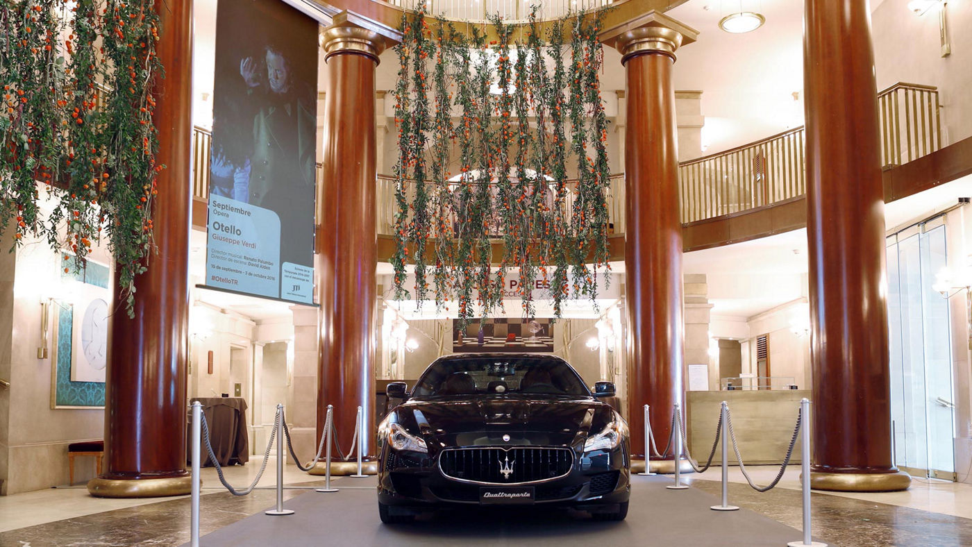 Maserati-Quattroporte---Otello---Teatro-Real-2016-(1)