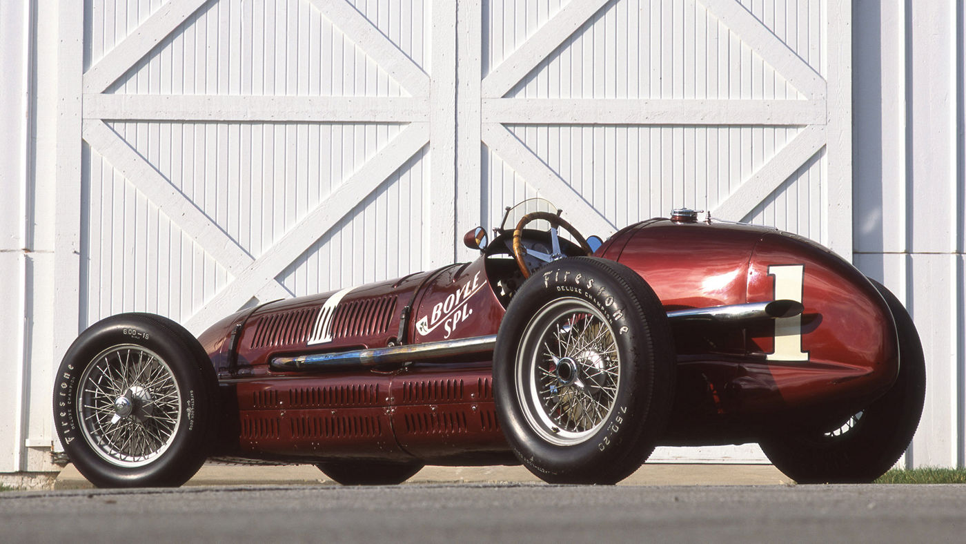Maserati 8CTF winning at the Indianapolis 500 in 1939