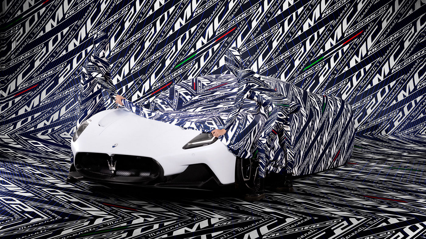 Telo di copertura camouflage Maserati MC20
