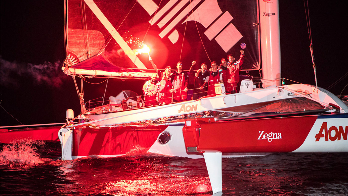 Giovanni Soldini e il suo equipaggio tagliano per primi il traguardo della RORC Transatlantic Race 2018 a bordo del multiscafo Maserati