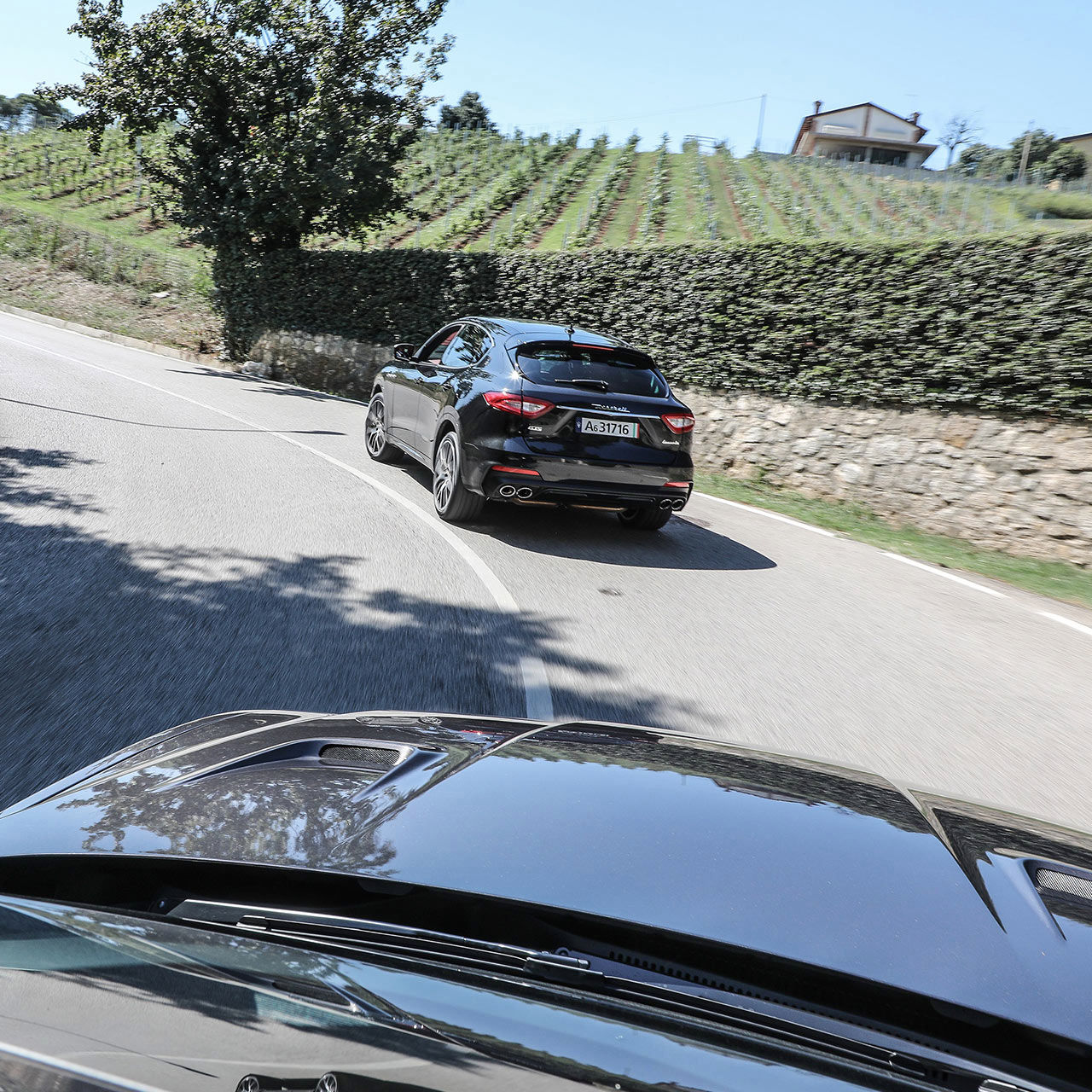 Maserati Levante roadshow su strada