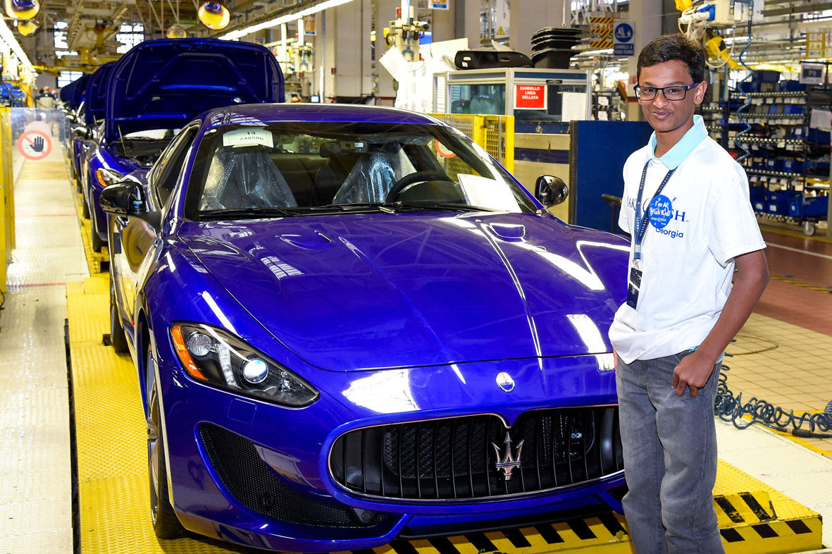 Mohamed Waleed con GranTurismo presso la sede Maserati
