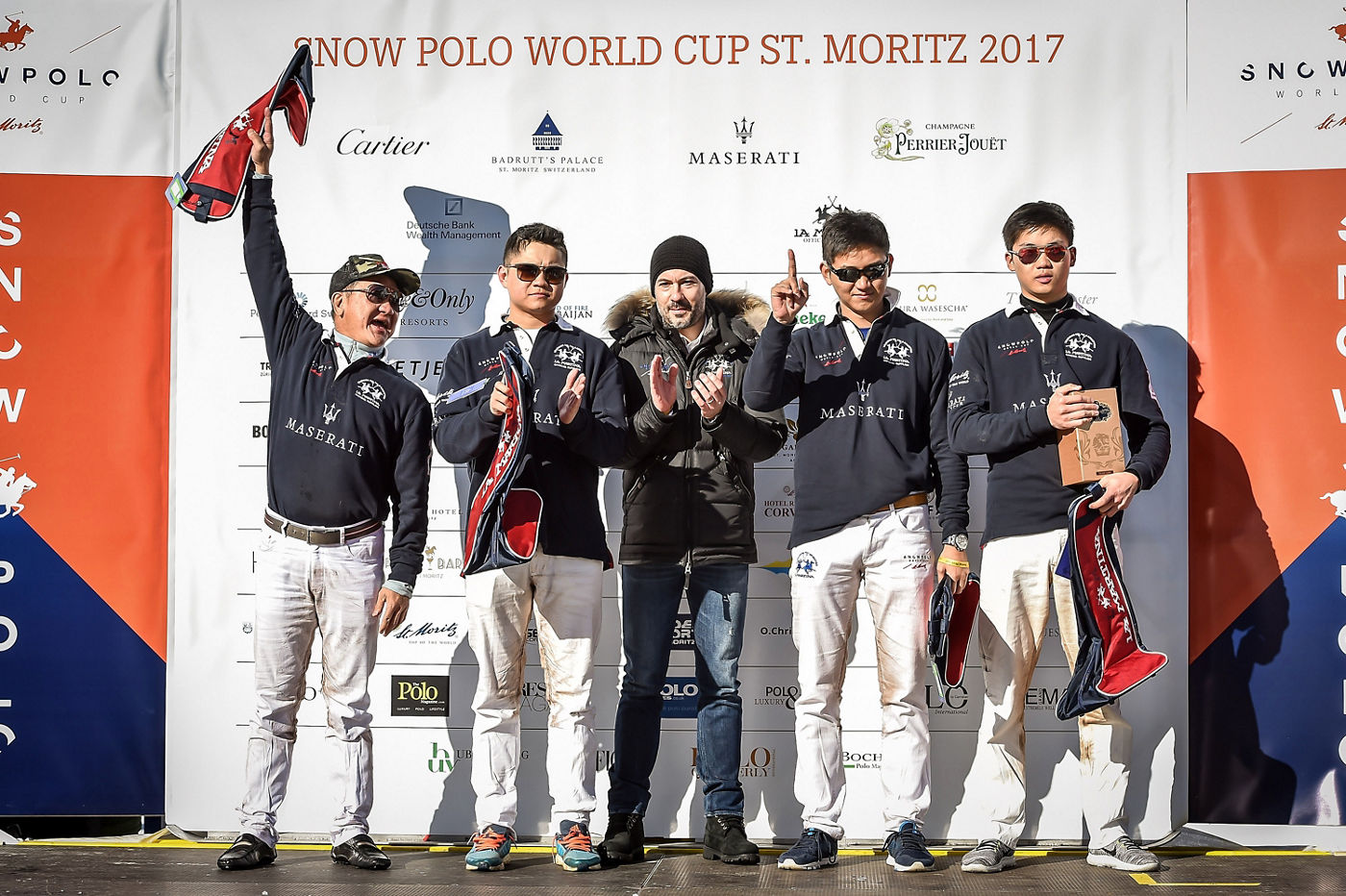 12198-MaseratiPoloTour2017-SnowPoloStMoritz-premiazionefinaleconilMaseratiPoloTeam